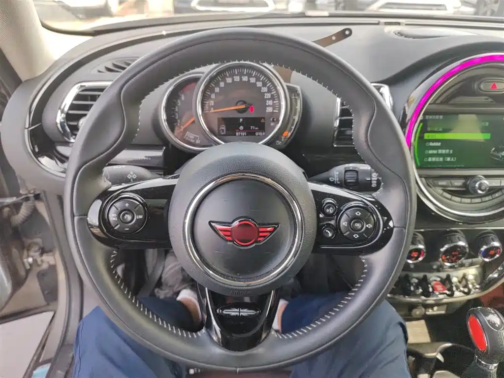 MINI CLUBMAN 2018 1.5T COOPER Artist купить на сайте DeffCars