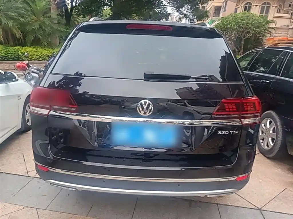 Touron 2020 330TSI 2WD Deluxe Edition National VI купить на сайте DeffCars