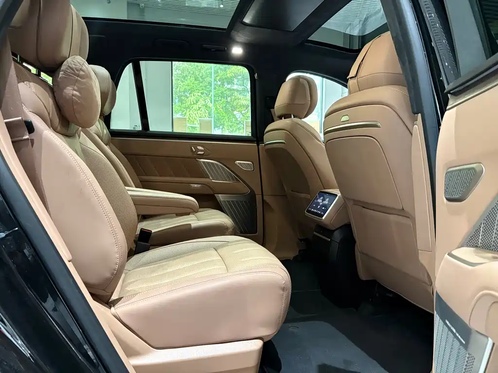 Ledo L90 2025 Max six-seater version купить на сайте DeffCars