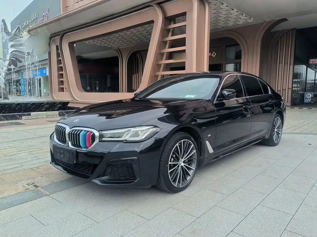 BMW 5 Series 2022 facelift 2 530Li leading M sports package купить на сайте DeffCars