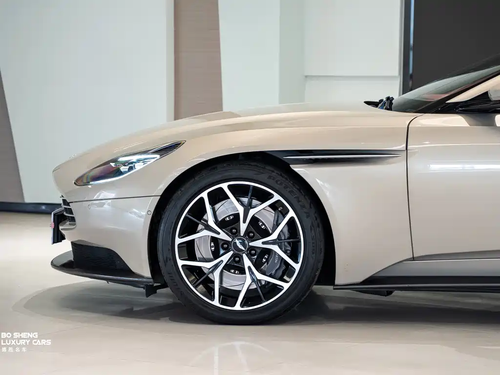 Aston Martin DB11 2019 4.0T V8 Volante купить на сайте DeffCars