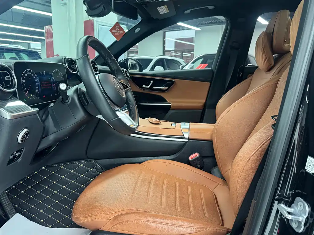 Mercedes-Benz GLC 2023 facelift GLC 260 L 4MATIC dynamic 7-seater купить на сайте DeffCars