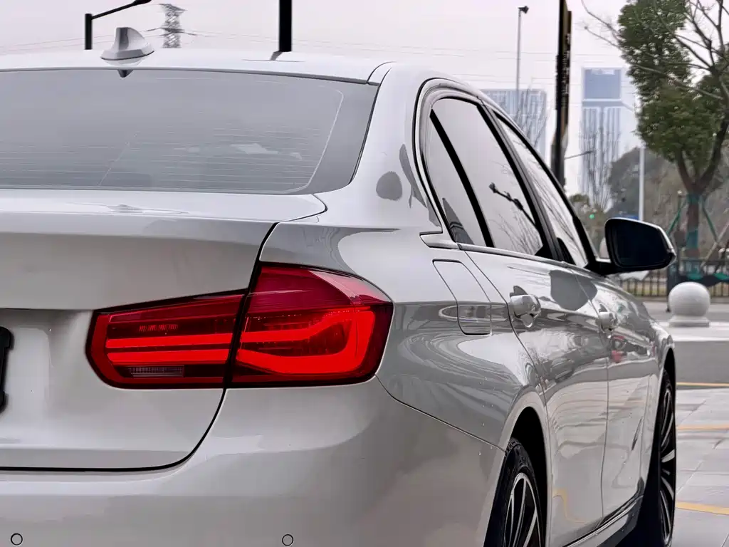 BMW 3 Series 2018 320Li Fashion Model купить на сайте DeffCars