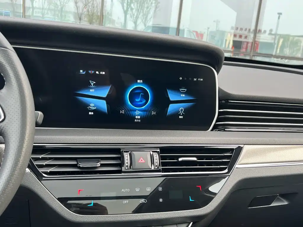 Hongqi HS5 2022 2.0T Zhilian Flagship Edition купить на сайте DeffCars