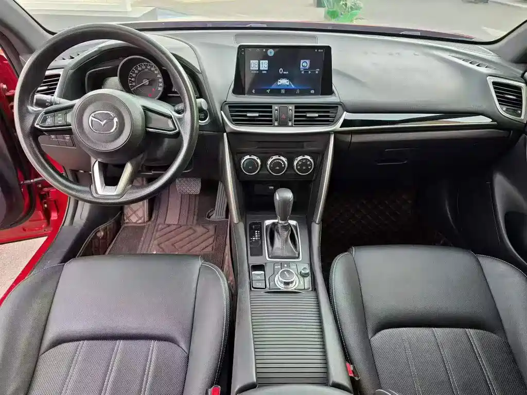 Mazda CX-4 2018 2.0L automatic two-wheel drive Blue Sky Vibrant Edition National V купить на сайте DeffCars