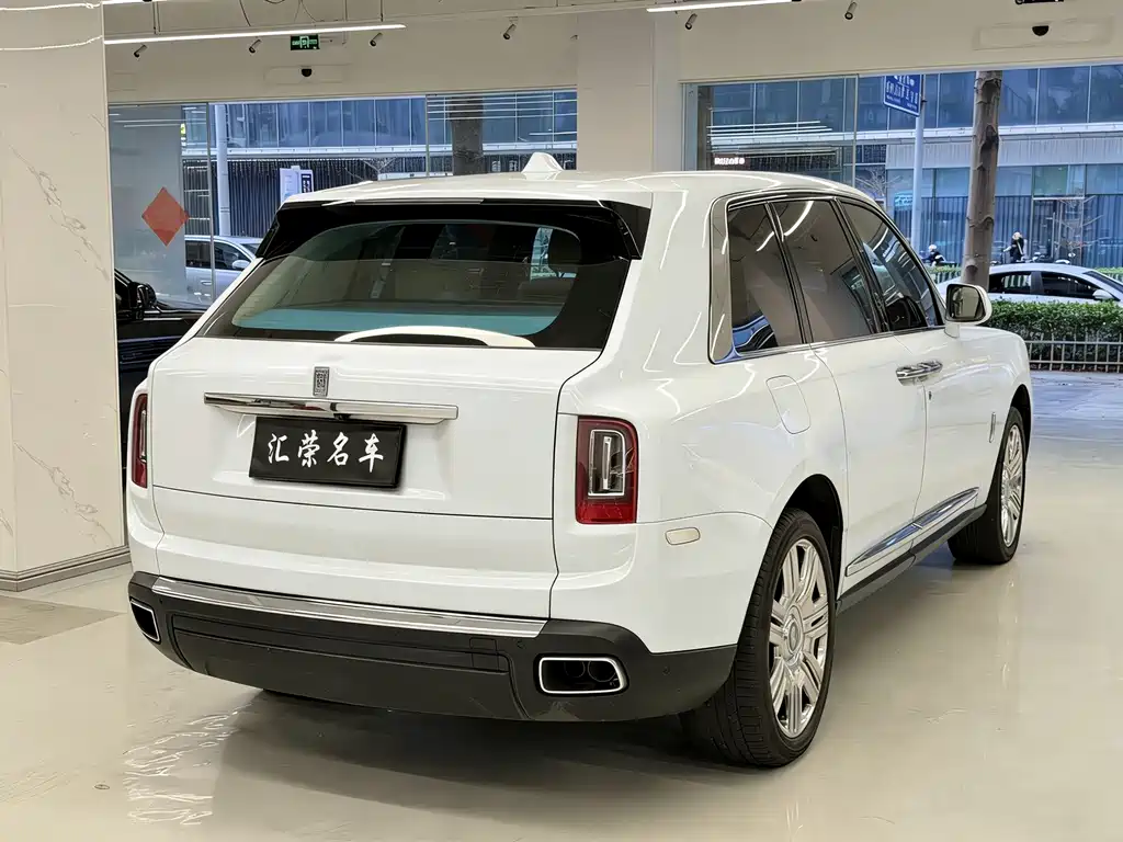 Cullinan 2018 four-seat version купить на сайте DeffCars