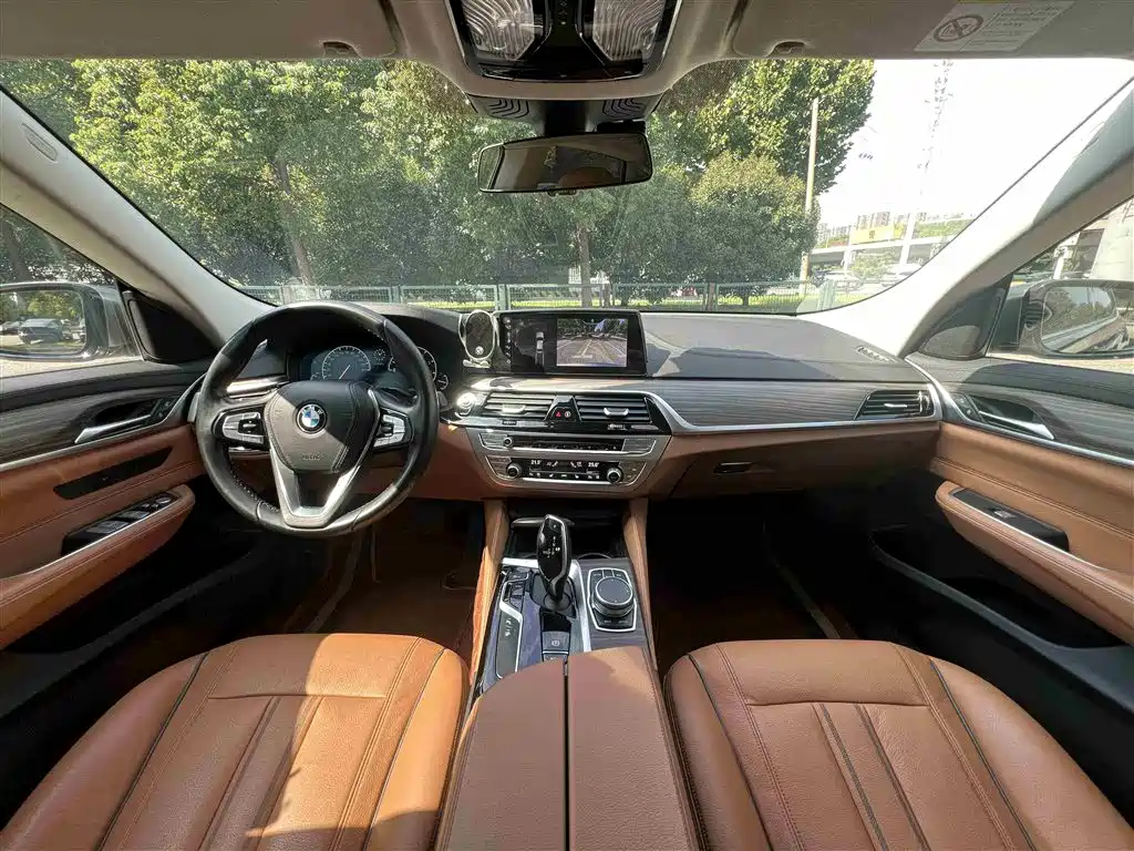 BMW 6 Series GT 2018 630i Luxury Design Package купить на сайте DeffCars