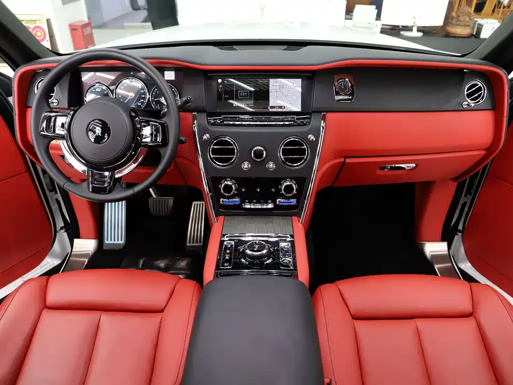 Cullinan 2018 five-seater version купить на сайте DeffCars