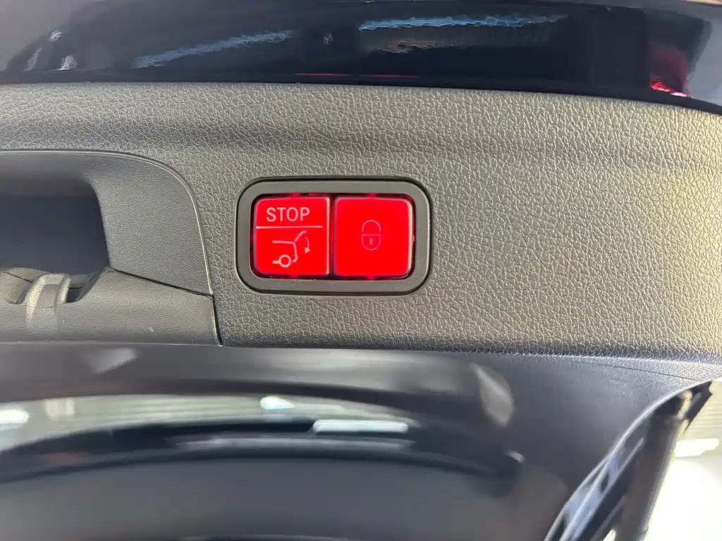 Mercedes-Benz GLE New Energy 2024 GLE 400 e 4MATIC купить на сайте DeffCars