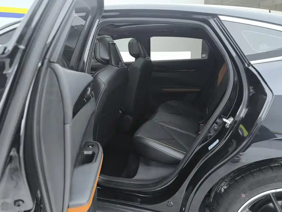 Changan UNI-V 2022 1.5T premium model купить на сайте DeffCars