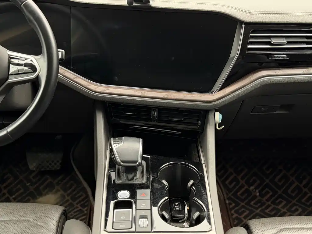 Touareg 2021 3.0TSI Ruixiang Edition Classic Sports Package купить на сайте DeffCars