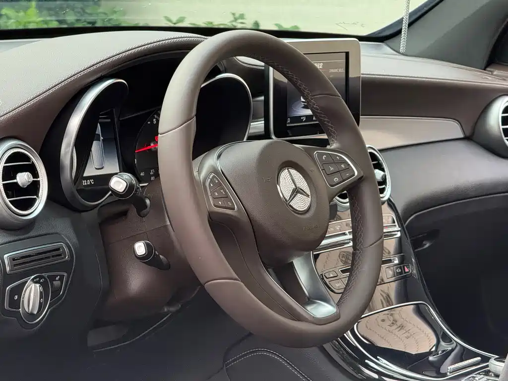 Mercedes-Benz GLC 2018 facelift GLC 200 4MATIC купить на сайте DeffCars