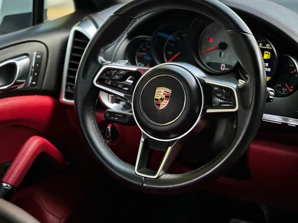 Cayenne 2015 Model S 3.6T купить на сайте DeffCars