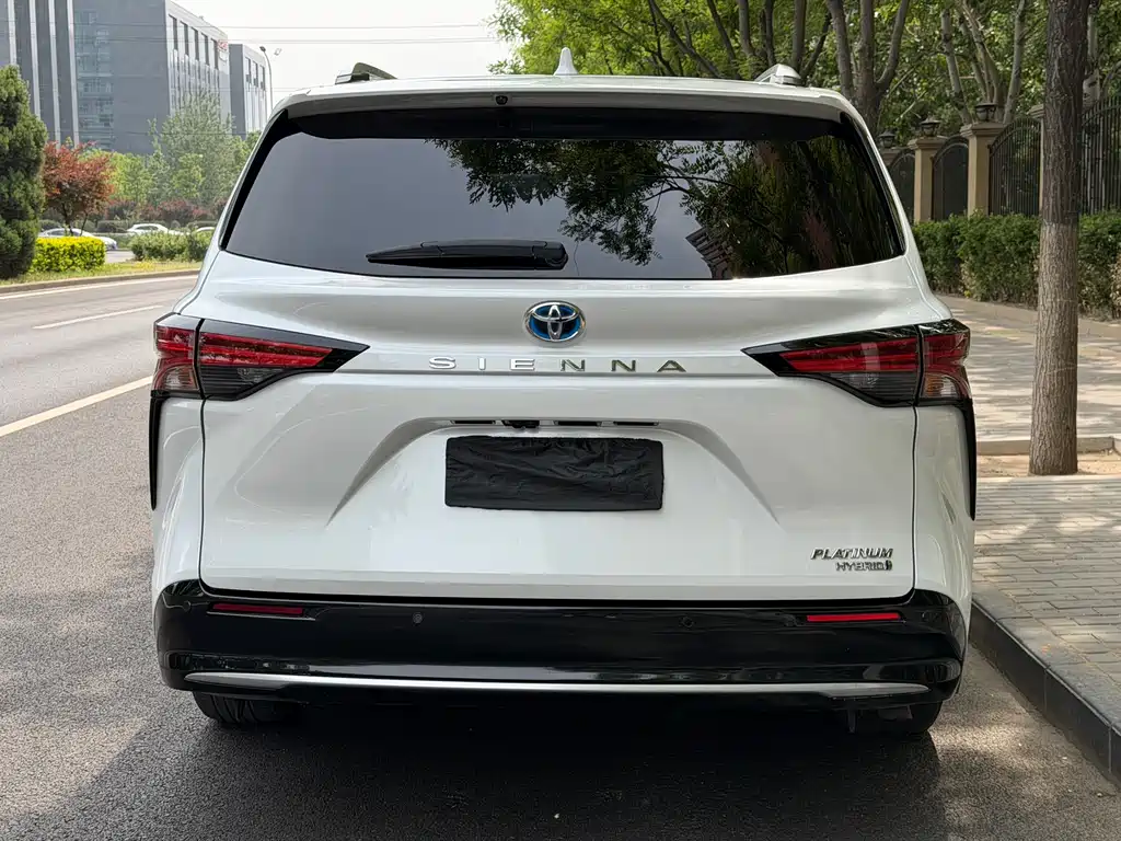 SIENNA 2021 2.5L Hybrid Platinum Edition купить на сайте DeffCars