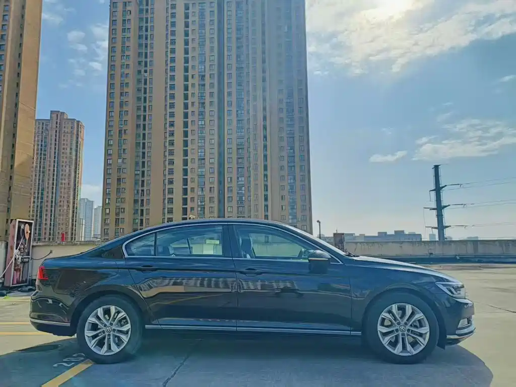 Magotan 2019 330TSI DSG luxury model National V купить на сайте DeffCars