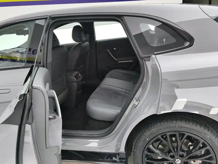 Leap run Lafa5 2026 model 515 Max купить на сайте DeffCars