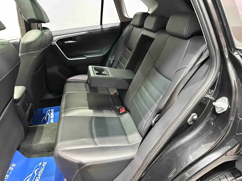 RAV4 Rongfang 2023 2.0L CVT two-wheel drive fashion Plus version купить на сайте DeffCars