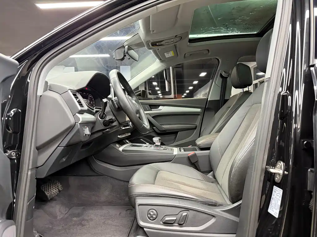 Audi Q5L 2018 40 TFSI enjoys fashionable style, National VI купить на сайте DeffCars