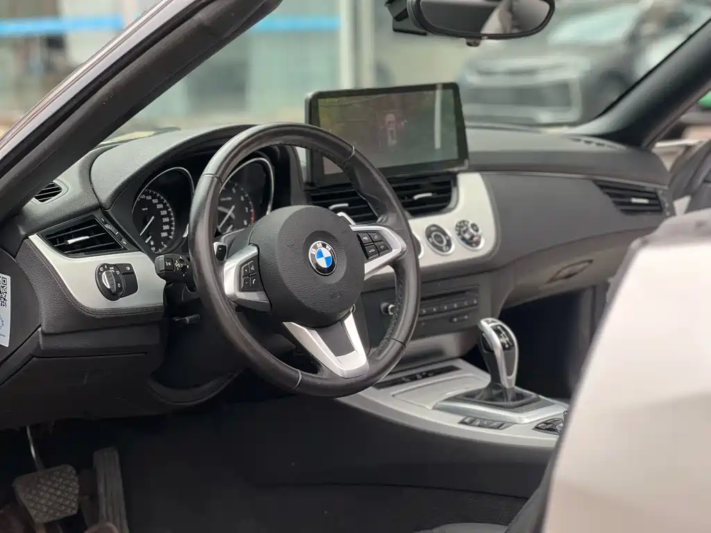 BMW Z4 2013 sDrive20i leading model купить на сайте DeffCars