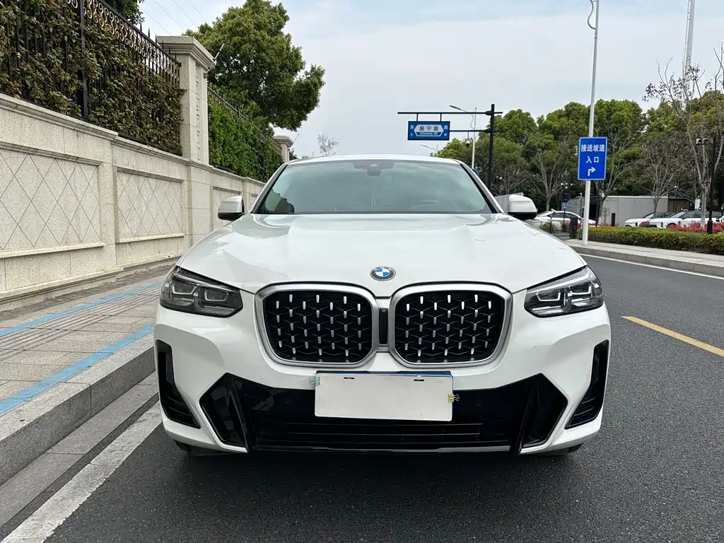 BMW X4 2022 xDrive 25i M Sports Package купить на сайте DeffCars