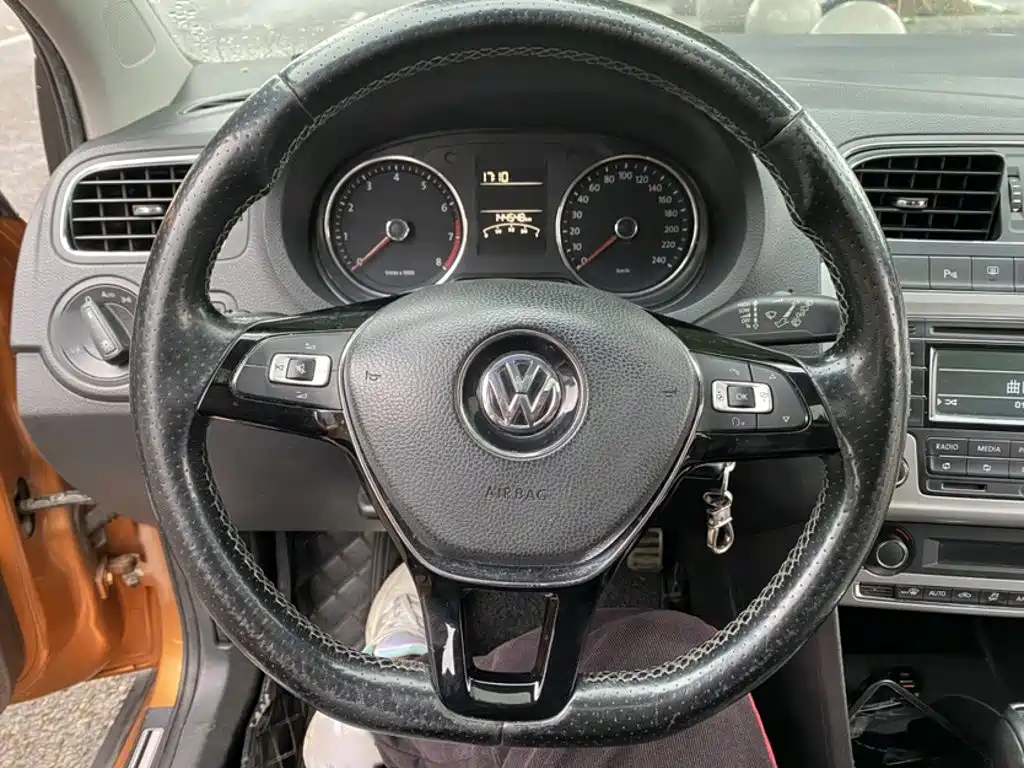 Polo 2014 1.6L Cross Polo automatic купить на сайте DeffCars