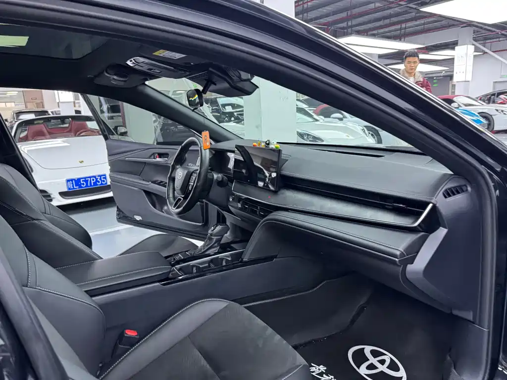 Camry 2024 Dual Engine 2.0HS Sports Edition купить на сайте DeffCars