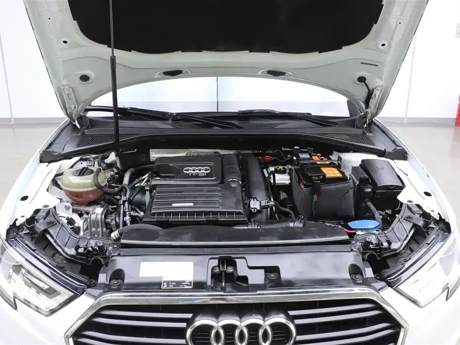 Audi A3 2018 30th Anniversary Limousine 35 TFSI Enterprising купить на сайте DeffCars