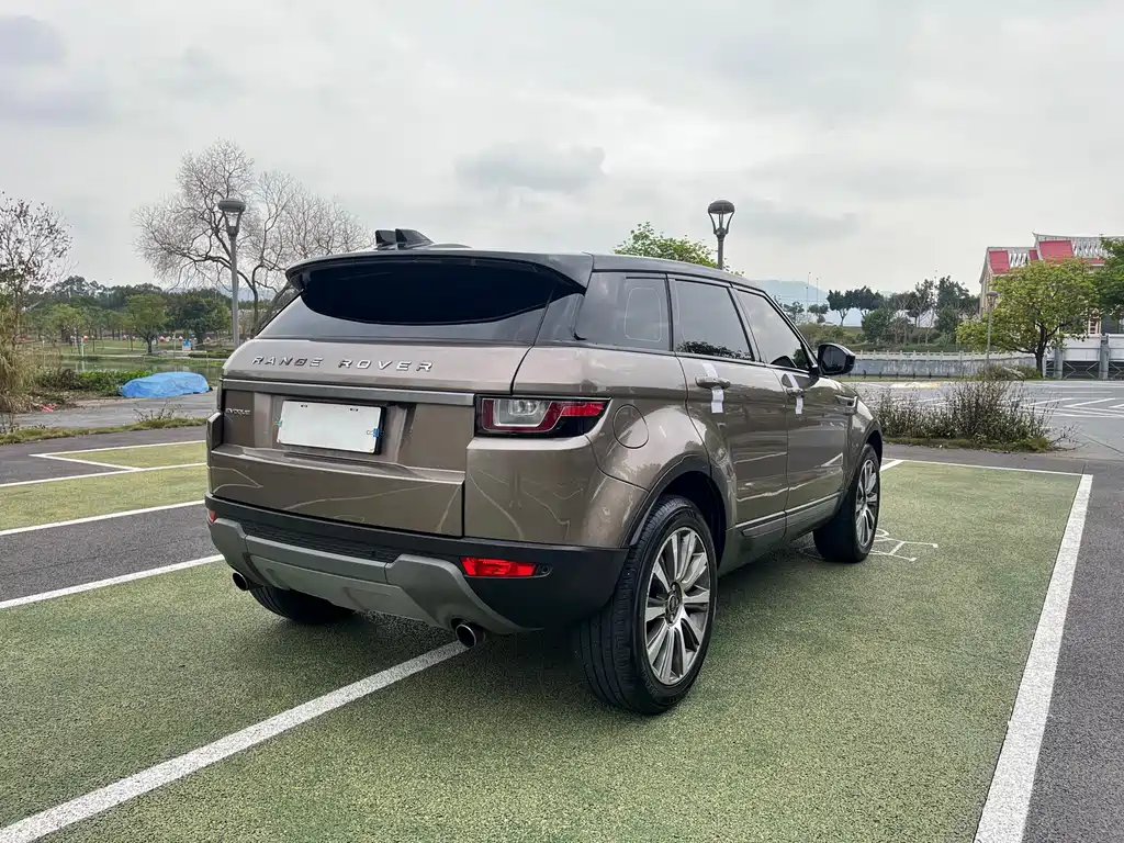 Range Rover Evoque 2017 2.0T British Fashion Edition купить на сайте DeffCars