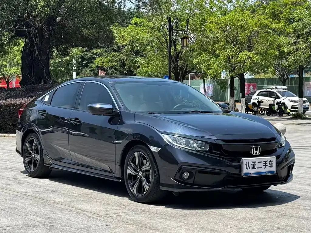 Civic 2019 220TURBO CVT combustion version National V купить на сайте DeffCars