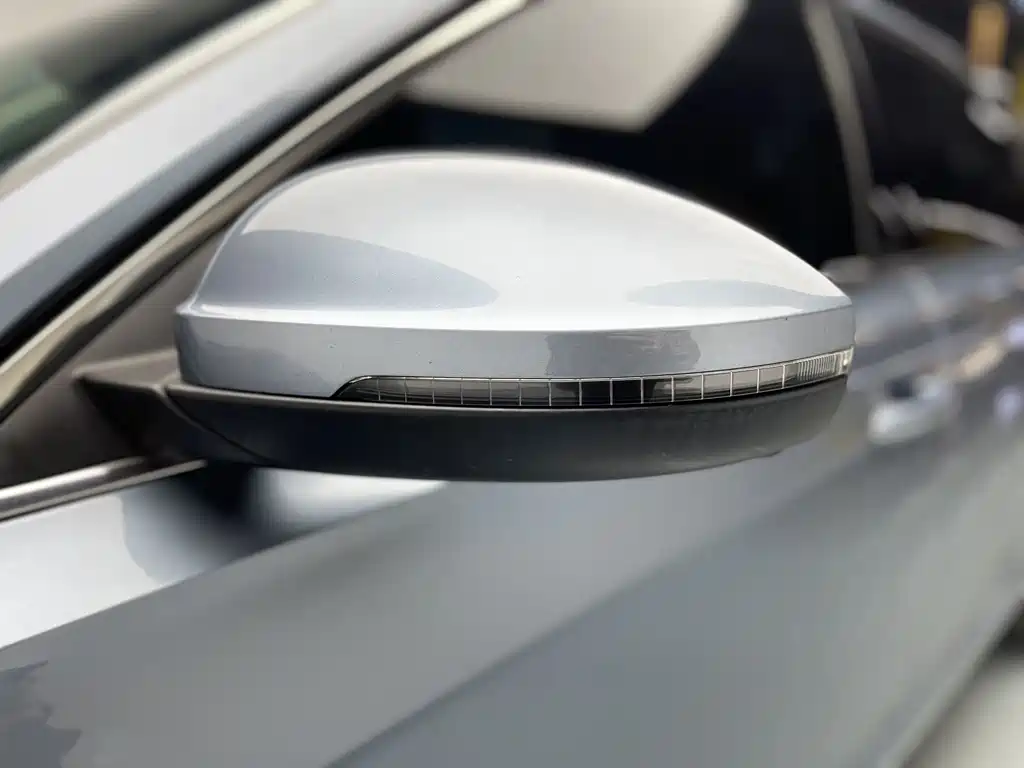 Passat 2022 330TSI Deluxe Edition купить на сайте DeffCars