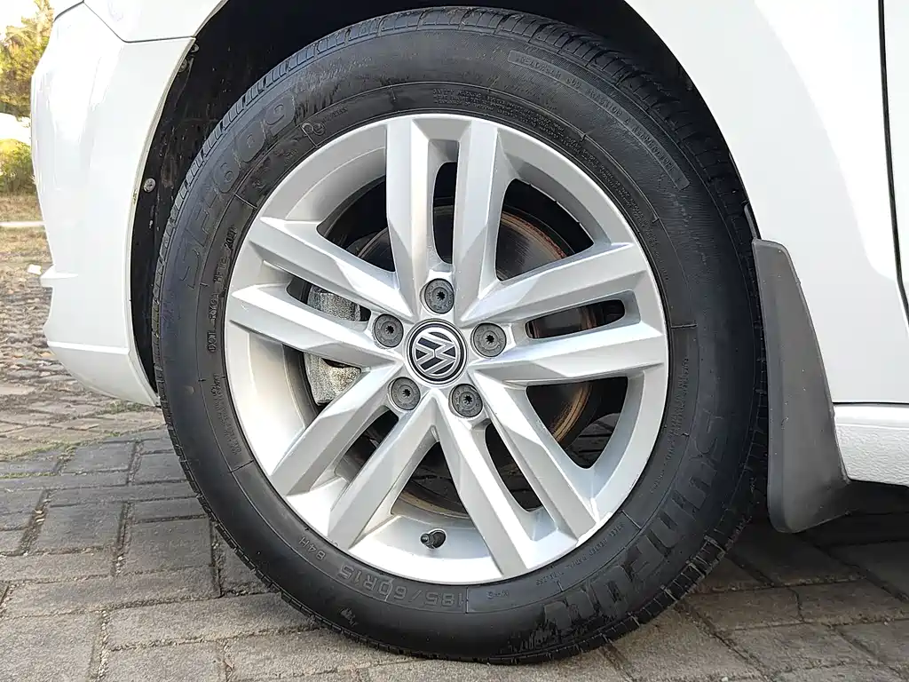 Jetta 2019 Dream Edition 1.4L Manual Fashion купить на сайте DeffCars