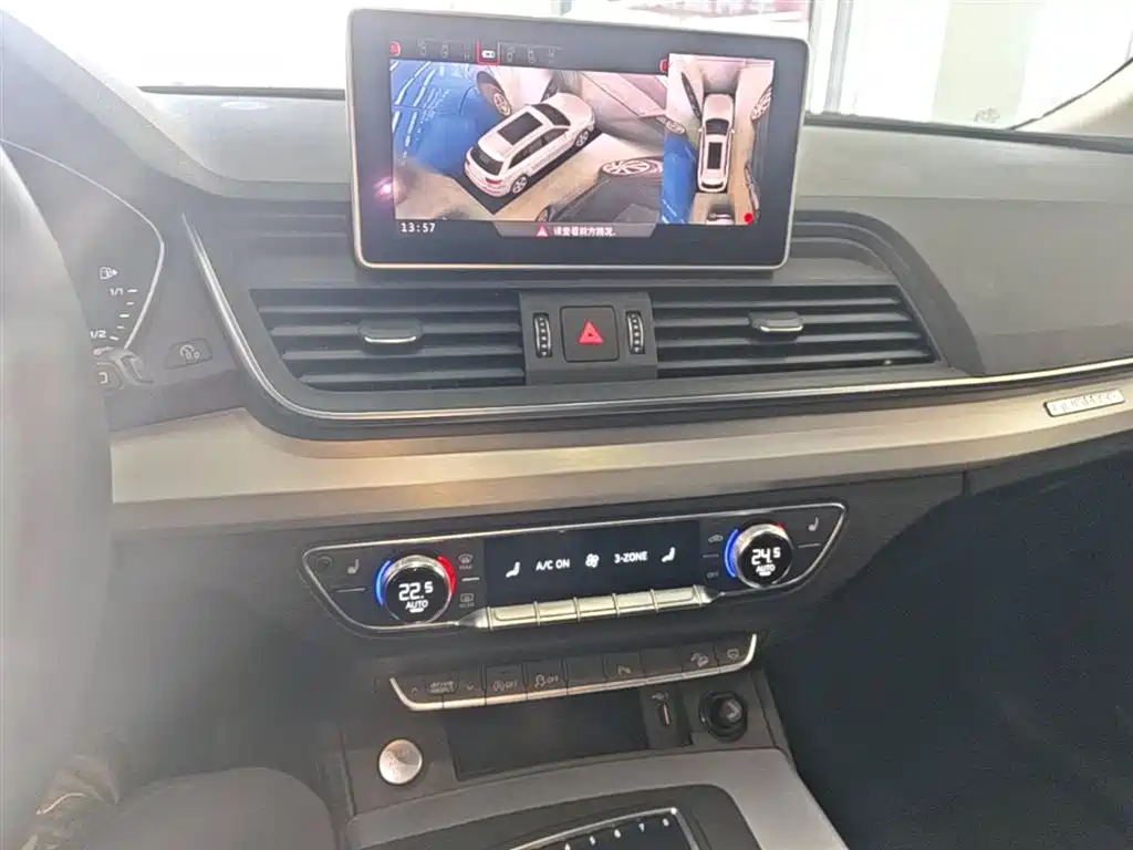 Audi Q5L 2020 facelift 40 TFSI enjoys fashionable style купить на сайте DeffCars