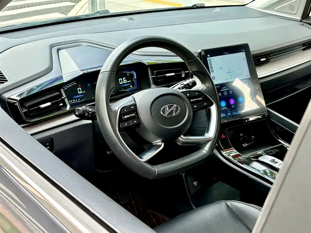Kustu 2021 270TGDi Premium Edition LUX купить на сайте DeffCars