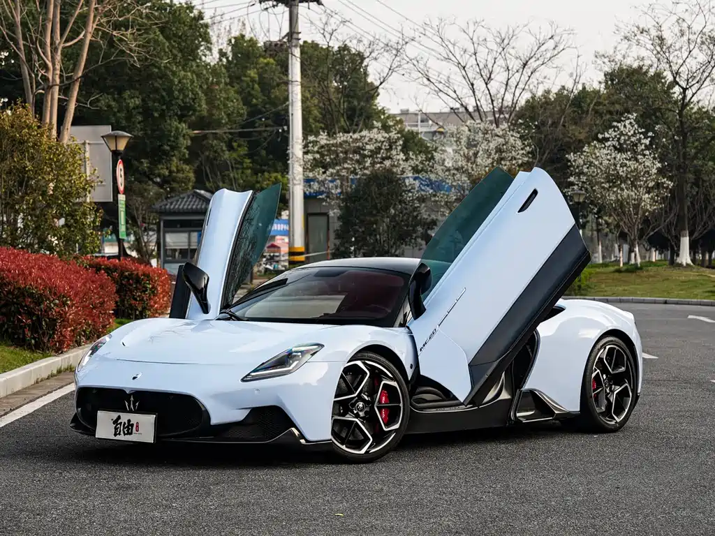 Maserati MC20 2020 3.0T Standard Edition купить на сайте DeffCars
