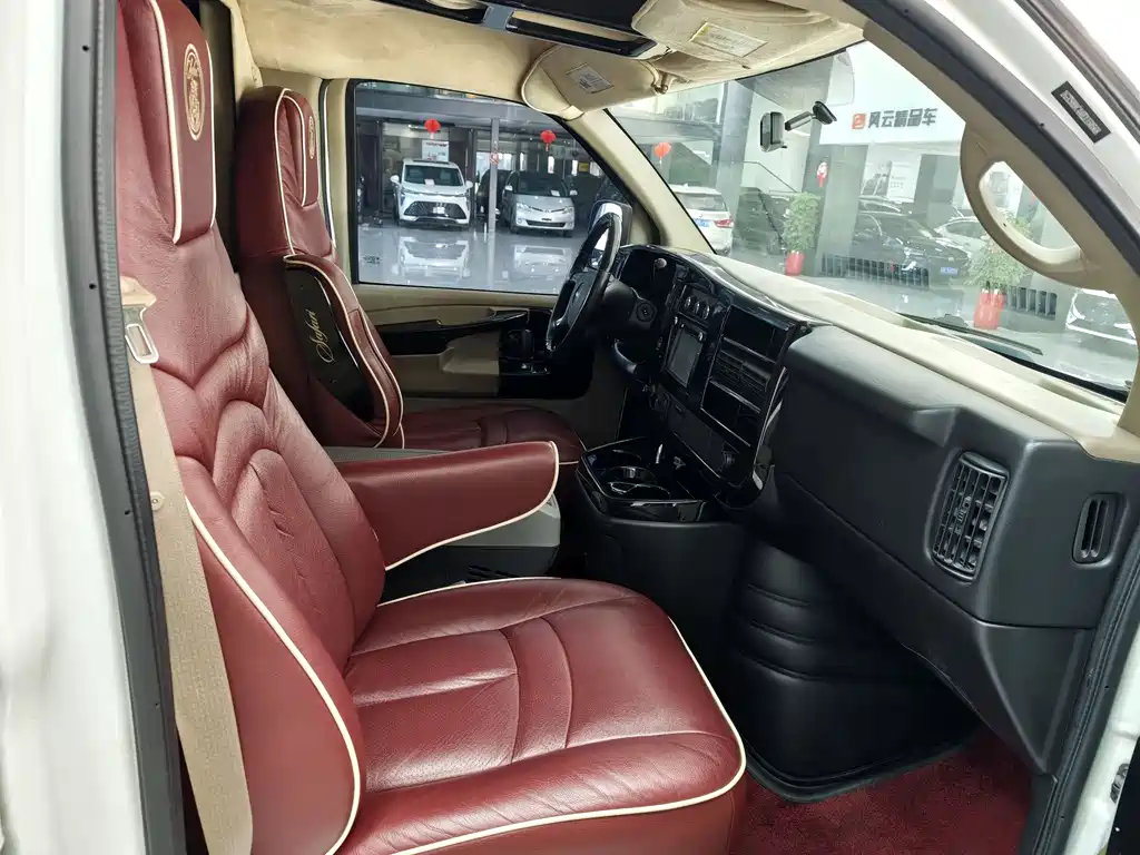 SAVANA 2014 5.3L 4WD Leader Edition купить на сайте DeffCars