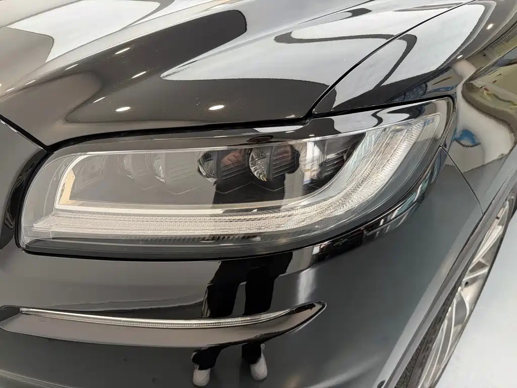 Voyager 2021 2.7T 4WD Presidential Edition купить на сайте DeffCars