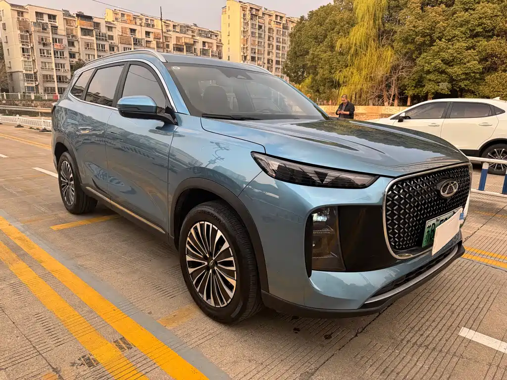 Tiggo 8 PLUS C-DM 2025 model 1.5T 116km comfortable 7 seats купить на сайте DeffCars