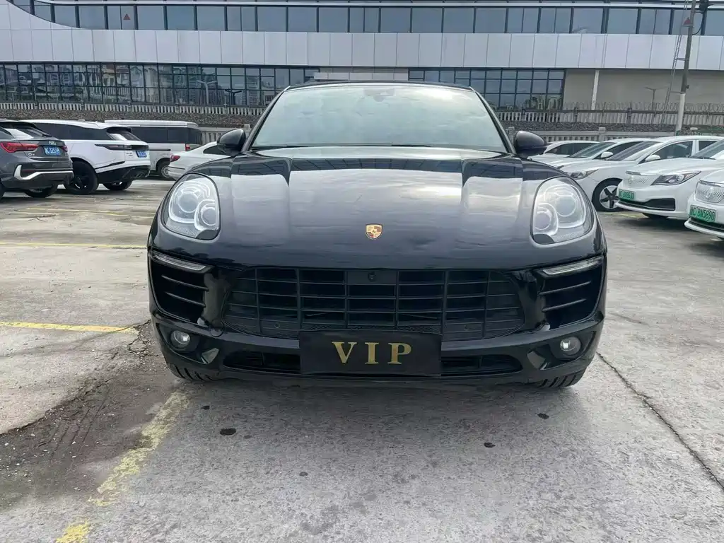 Macan 2017 Macan 2.0T купить на сайте DeffCars