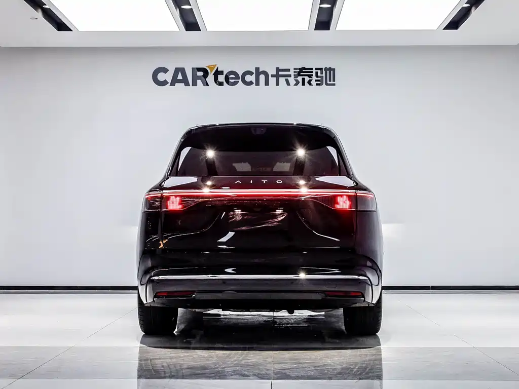Wenjie M8 2025 extended range Max+ version 53.4kWh 5-seater version (192-line lidar) купить на сайте DeffCars