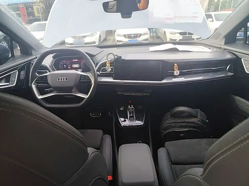 Audi Q4 e-tron 2023 40 e-tron Creative Edition купить на сайте DeffCars