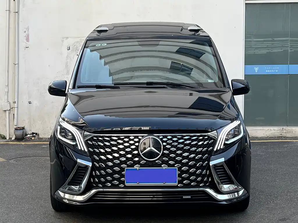 Vito 2023 2.0T Business Edition 7 seats купить на сайте DeffCars