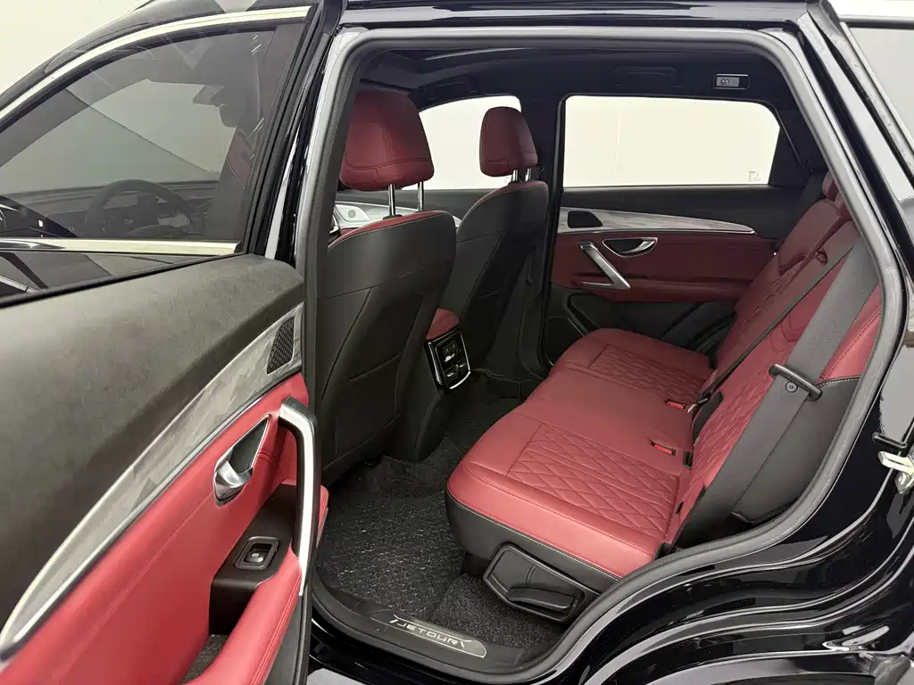 Jietu X70 PLUS 2023 model 1.5T DCT Brave PLUS 5 seats купить на сайте DeffCars
