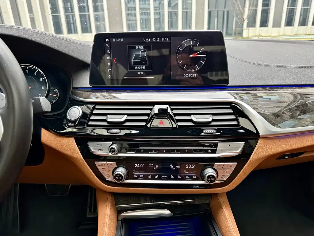 BMW 5 Series 2018 facelift 530Li Exclusive M Sports Package купить на сайте DeffCars