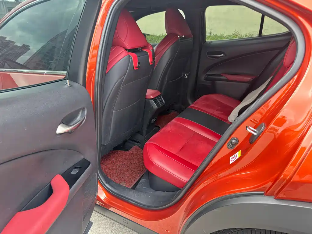Lexus UX 2019 260h F SPORT Edition National V купить на сайте DeffCars