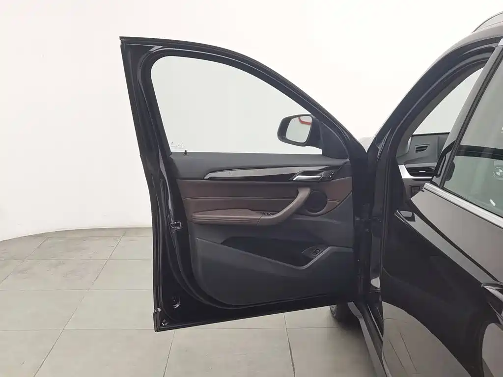 BMW X1 2020 sDrive20Li Fashion Model купить на сайте DeffCars