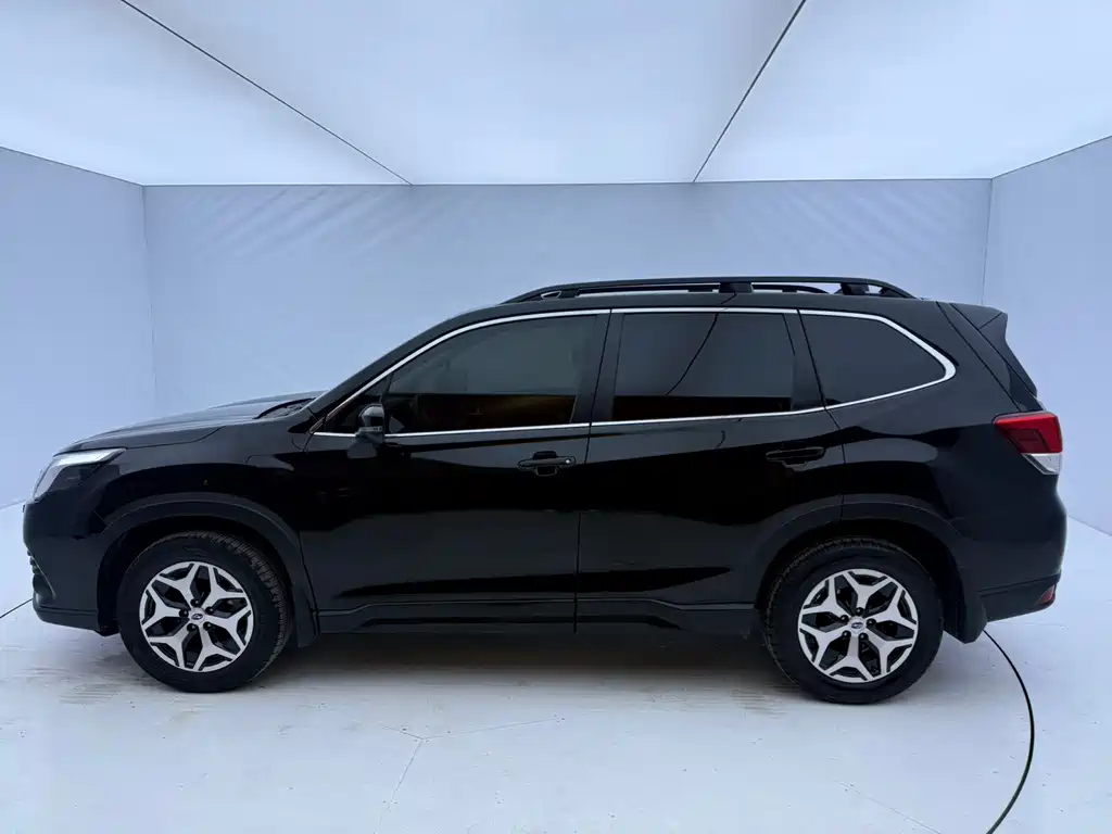 Forester 2022 2.0i AWD Deluxe Edition EyeSight купить на сайте DeffCars