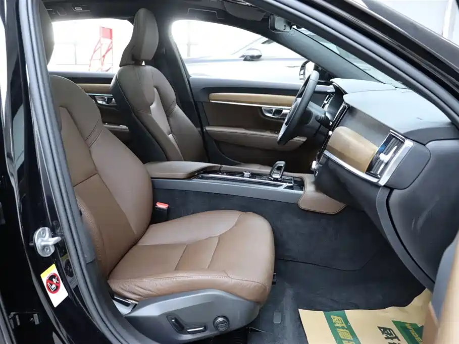 Volvo S90 2024 B5 Zhiyi Luxury Edition купить на сайте DeffCars