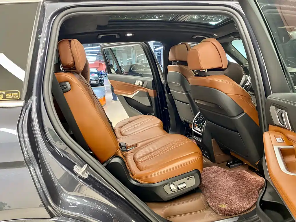 BMW X7 2021 xDrive40i Exclusive Luxury Package купить на сайте DeffCars