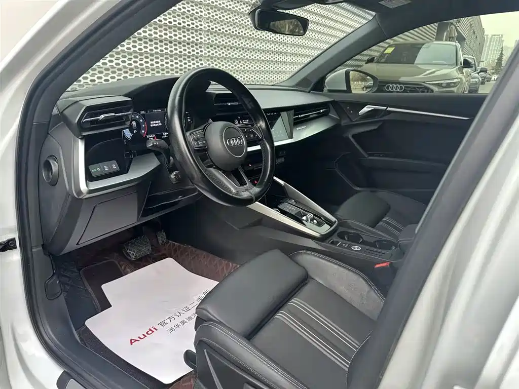 Audi A3 2022 Sportback 35 TFSI Enterprising and Elegant Model купить на сайте DeffCars