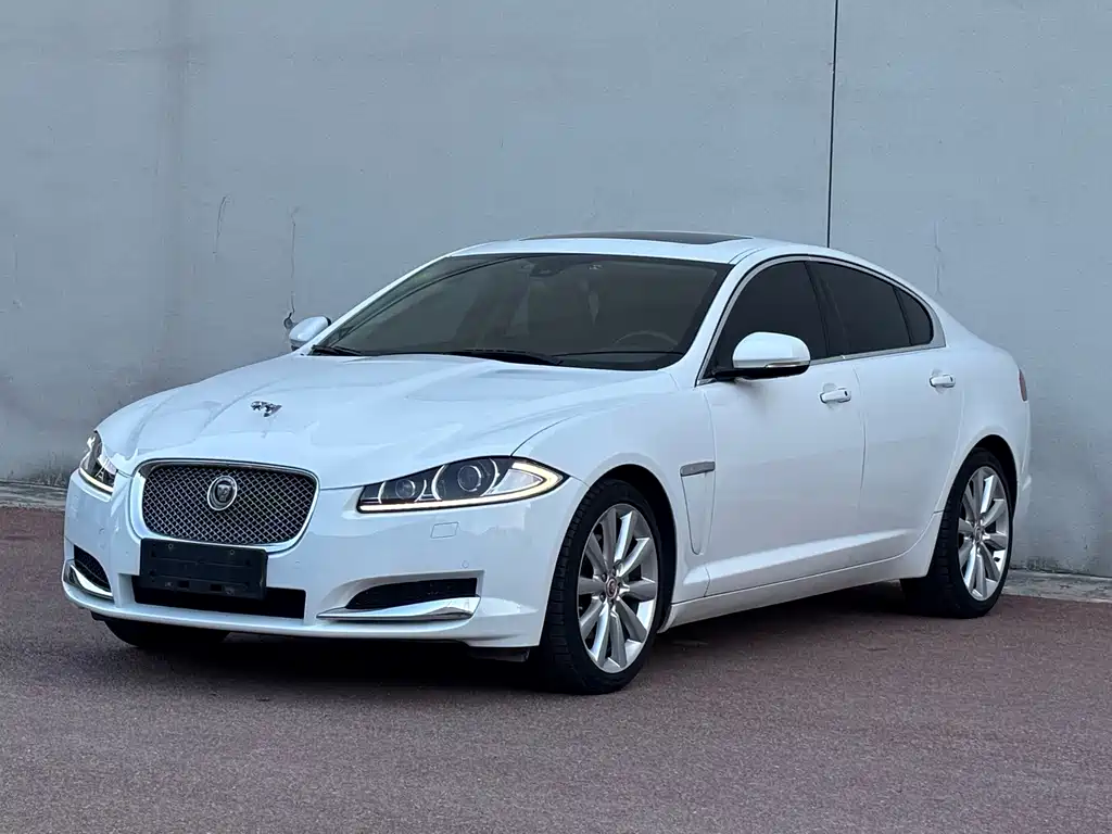 Jaguar XF 2015 XF 2.0T 80th Anniversary Collection Deluxe Edition купить на сайте DeffCars